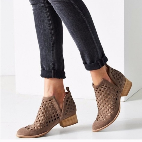 Jeffrey Campbell Taggart Bootie Grey - Picture 2 of 3